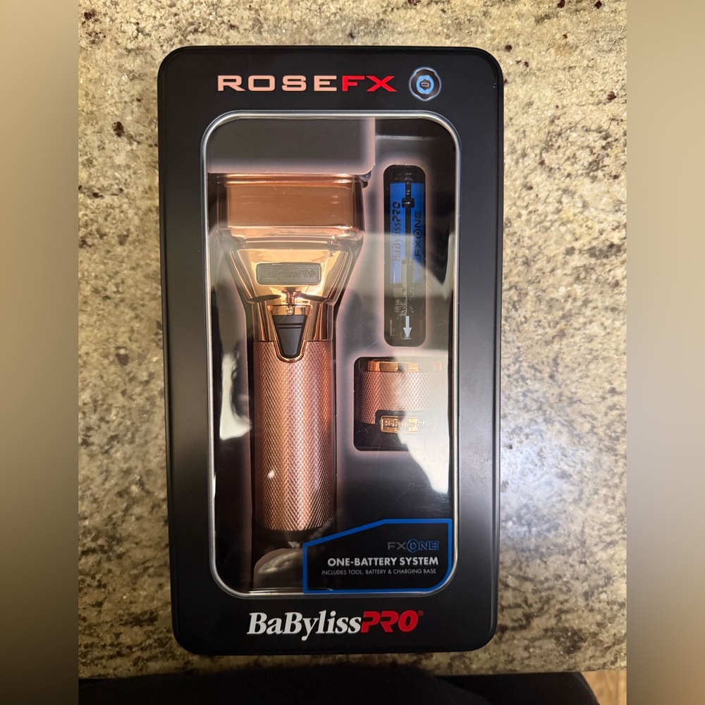 BaByliss Rose Gold Electric Shaver